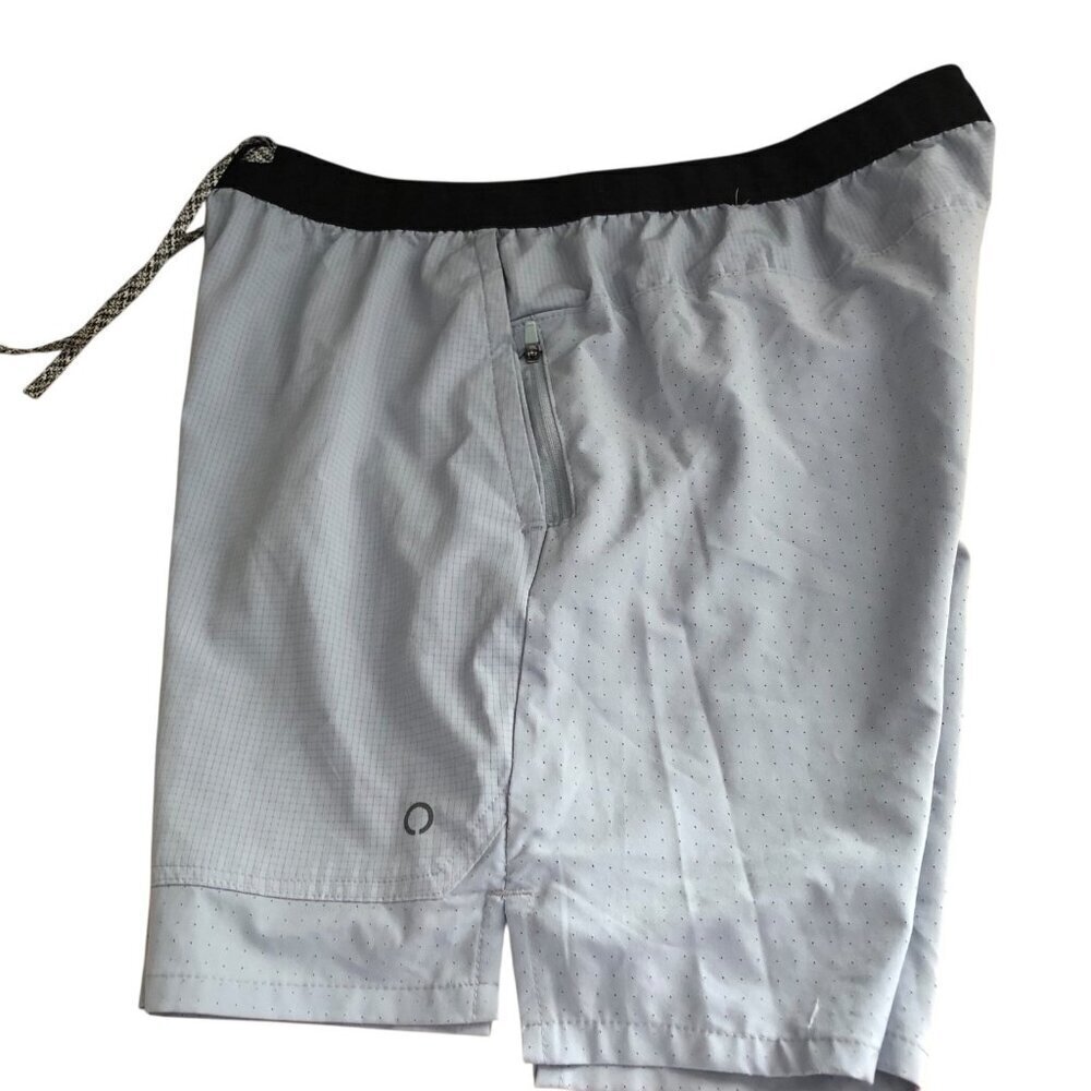Skora Run Real Running Shorts Men's size M Light Gray & Black 7" Inseam 022309